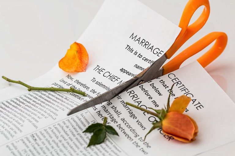 Wzory pozwów rozwodowych – gdzie należy ich szukać?