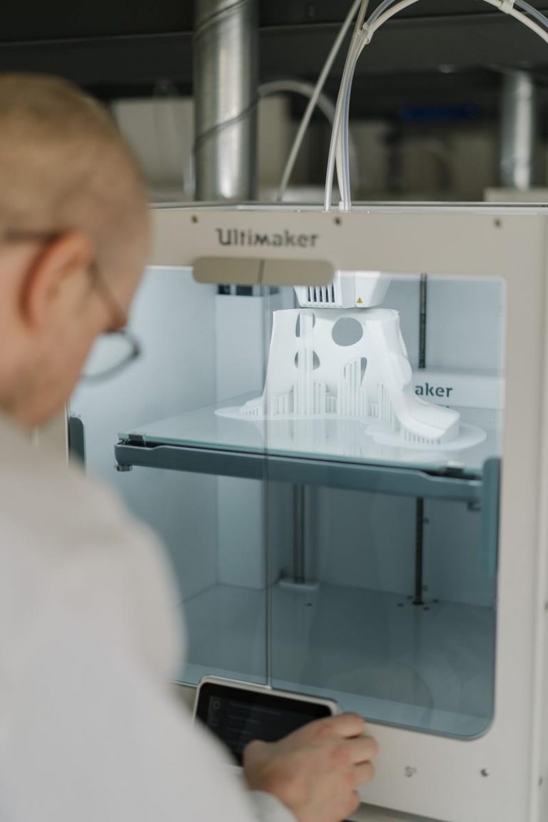 Jak druk 3D wpłynął na produkcję prototypów w przemyśle gumowym